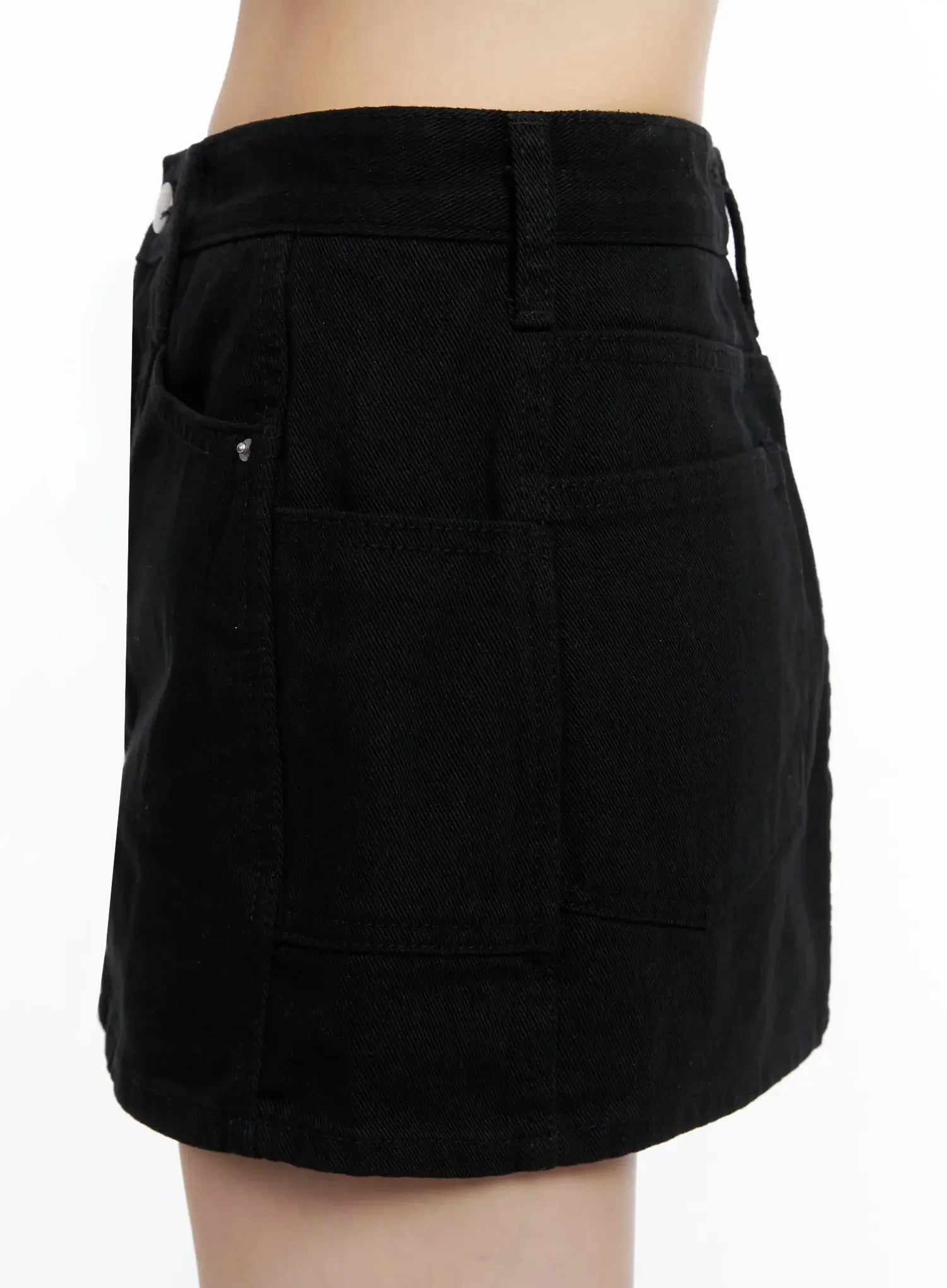 Classic Black Mini Skirt IL531